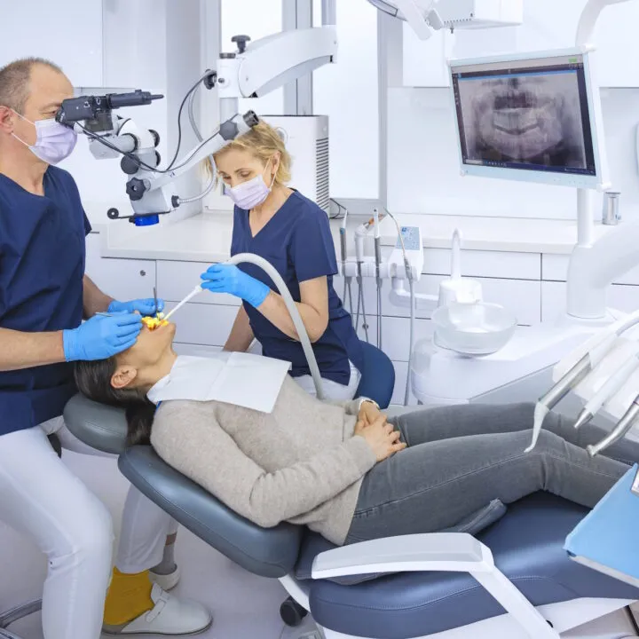 stomatologia mikroskopowa Wrocław