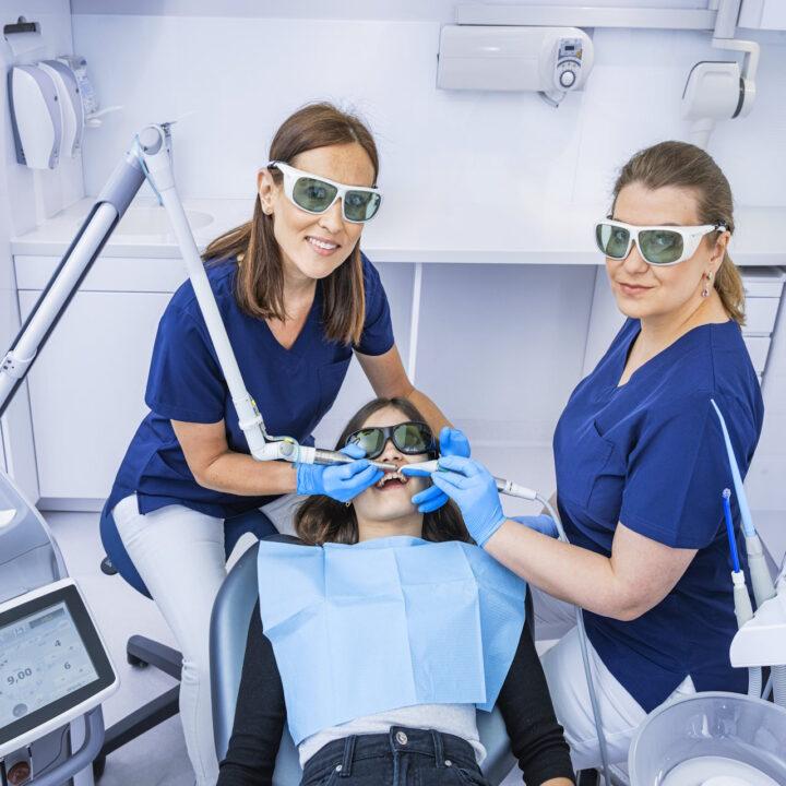 Zalety laserowego leczenia zębów we Wrocławiu